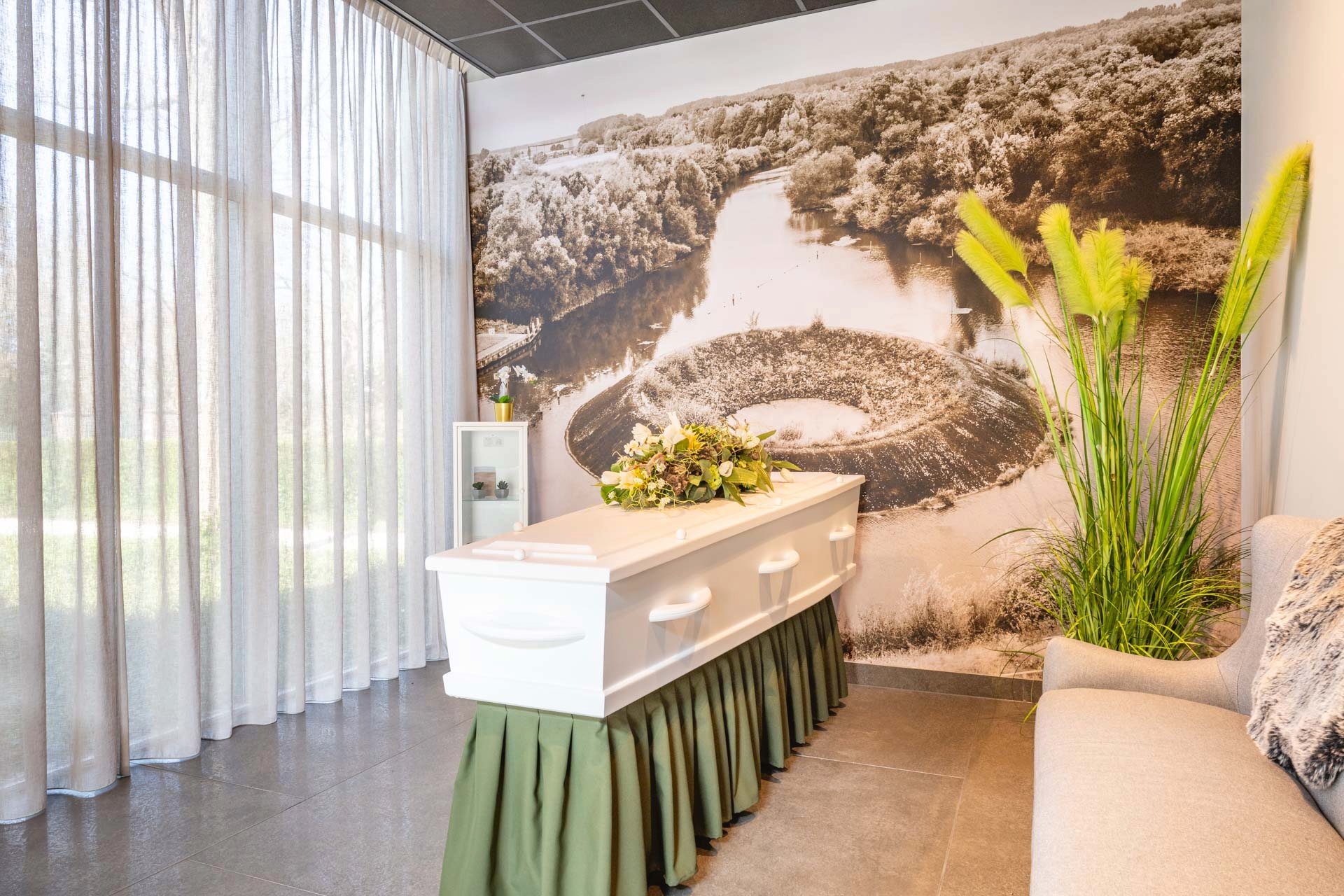 Een afscheidskamer in uitvaartcentrum De Wissel