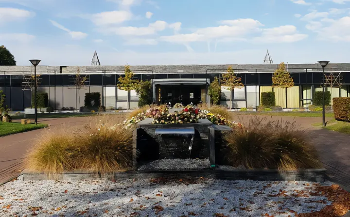 669781f10dd16de716f81ba0 Onze uitvaartverzorgers kunnen de uitvaart overal in Almere verzorgen zoals in Almere Stad - Noach Uitvaartzorg